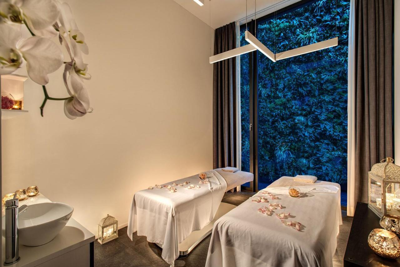 Hotel Splendide Royal Lugano Ngoại thất bức ảnh The Spa at The Ivy Collection